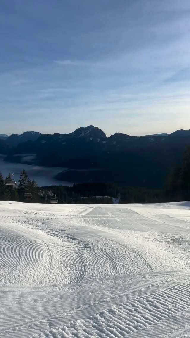 Morgenstimmung @dachsteinwest ❤️
#skifahren #gogosau #hestra #leki